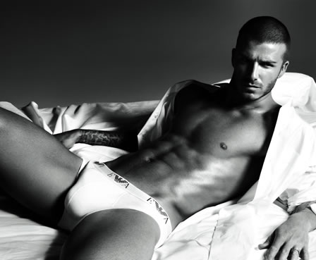 En upprörd David Beckham lämnade intervjun med Italiens motsvarighet till "Ballar av stål". 