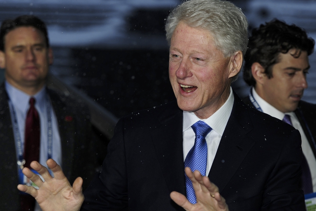 Bill Clinton, förespråkare för ett VM i USA, pratade hellre om sitt än mer ärovärda "Clinton initative" - men var ändock en av de bästa talarna under de två dagarna i Zürich. Bill Clinton, förespråkare för ett VM i USA, pratade hellre om sitt än mer ärovärda "Clinton initative" - men var ändock en av de bästa talarna under de två dagarna i Zürich.