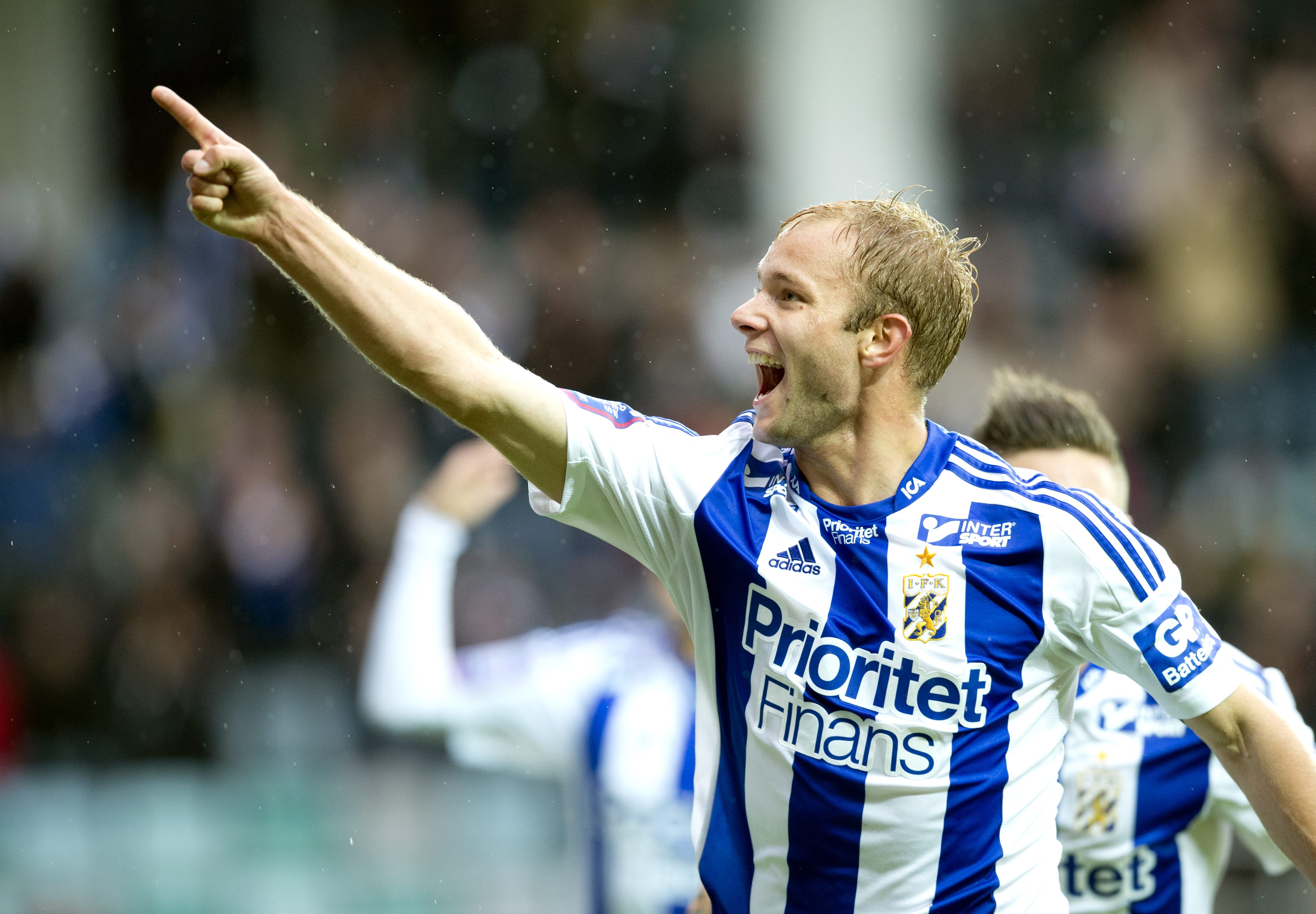 Robin Söder gjorde sitt första mål i IFK sedan maj 2010.