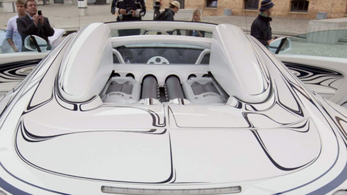 Blue Ivy har en mini Bugatti. Men Jay-Z:s bilsamling är gigantisk och svindyr – han har en bil för varje veckodag. Varje bil kostar miljontals kronor. Värstingen är en present från frugan – en Bugatti Veyron Grand Sport som kostade 13 miljoner kronor. 