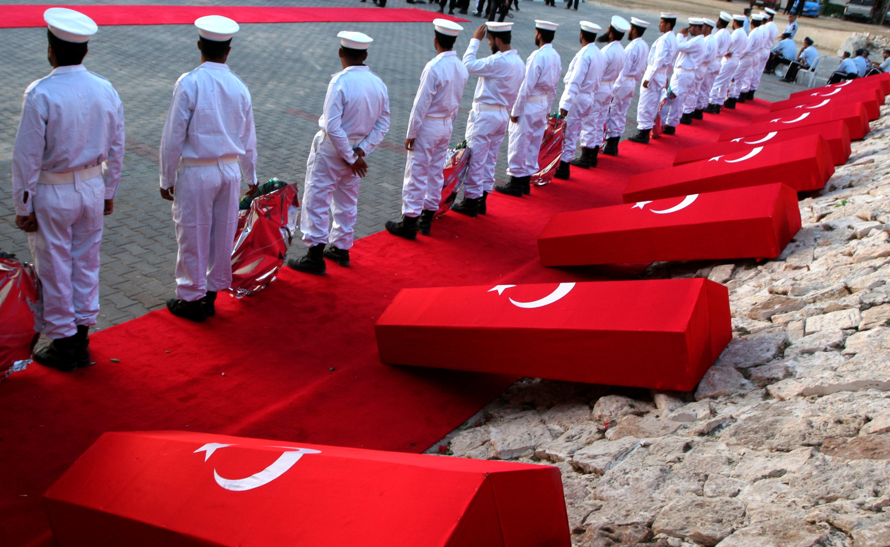 Här hyllas turkarna som dog när Israelisk militär bordade Ship to Gaza-konvojen. Sen dess har förhållandet mellan Israel och Turkiet kallnat.