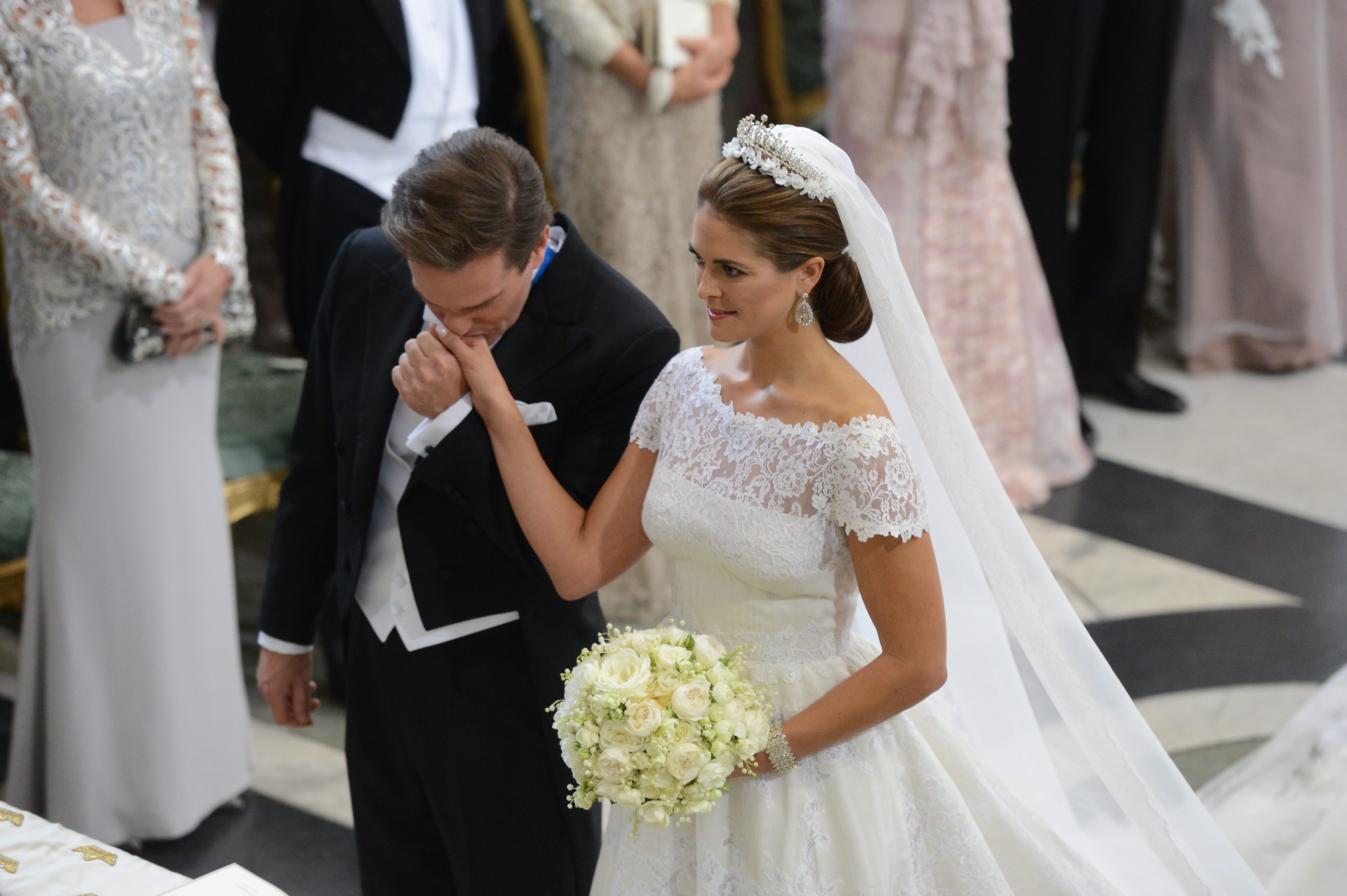 Grattis Madde och Chris! Grattis Madde och Chris!