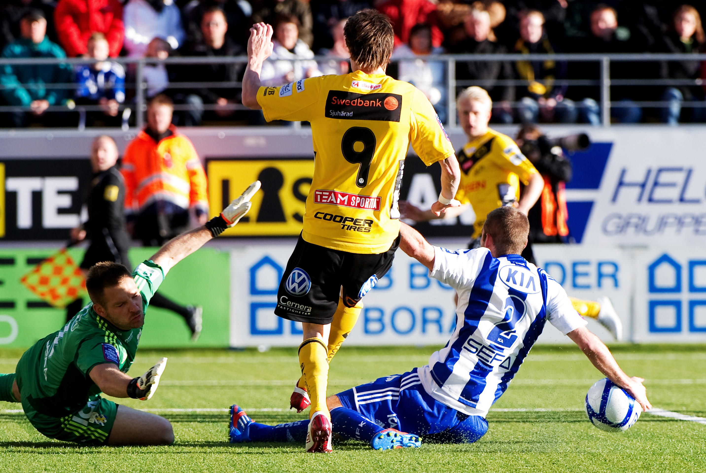 Emil Salomonssons hands blev avgörande i toppmötet mellan Elfsborg och IFK Göteborg.