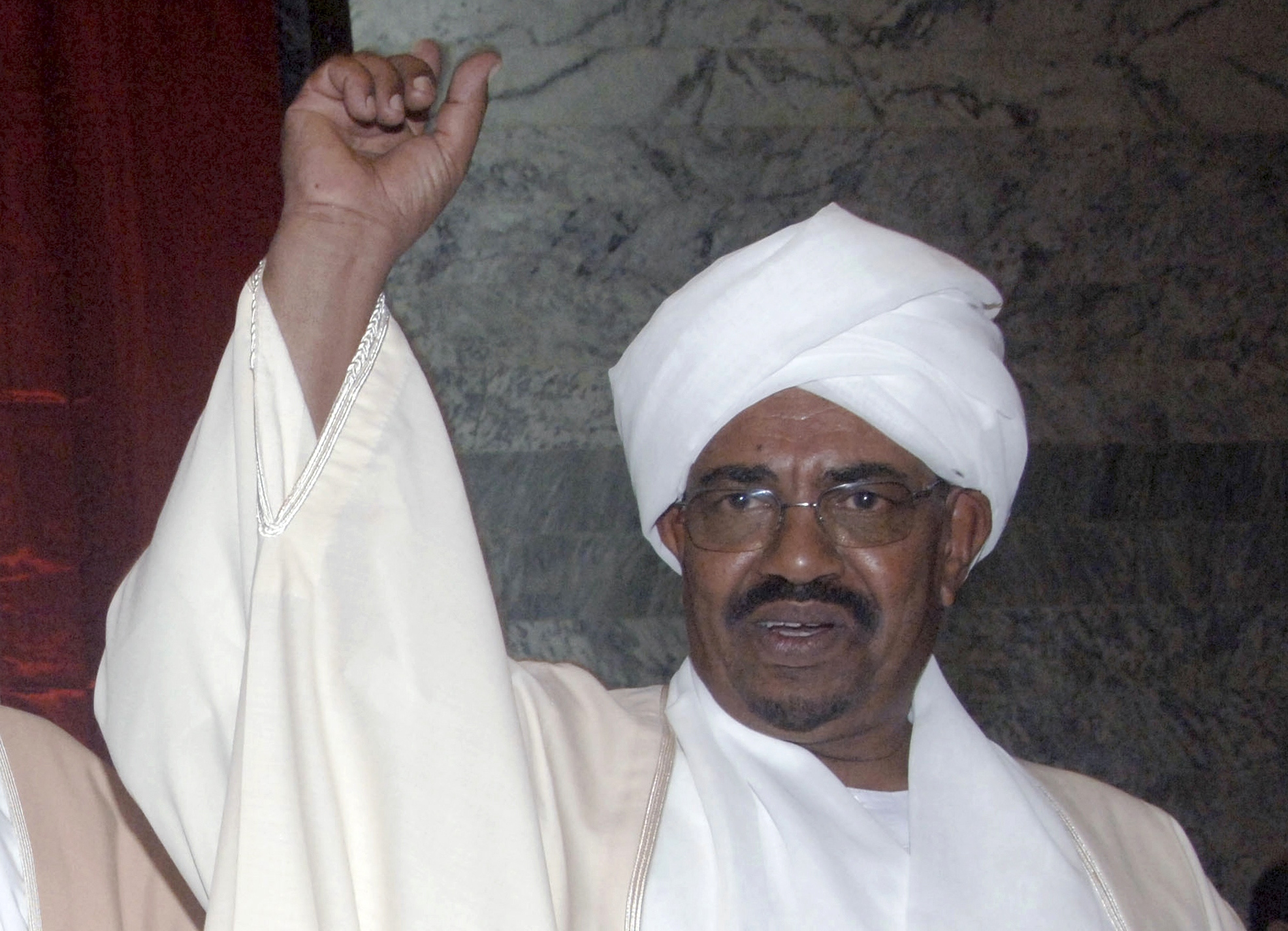 Omar al-Bashir - President i Sudan sedan 1993. Han kom dock till makten redan 1989 efter en militärkupp då premiärminister Sadiq al-Mahdis störtades utan att blod spilldes. Al-Bashir var mellan 1989 och 1993 president för Revolutionära kommandorådet för n