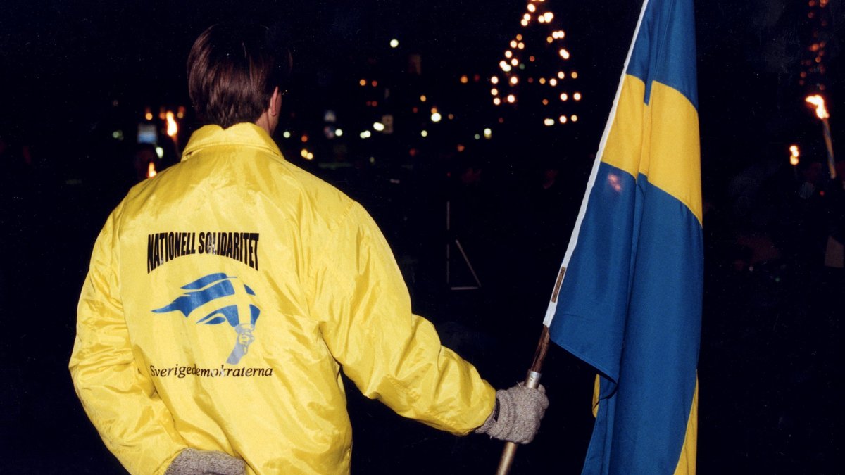 Sverigedemokratisk demonstration 1997. På Karl XII:s dödsdag.