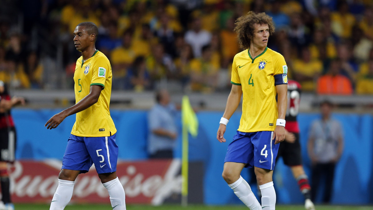 Nedslagna brasilianska spelare. 