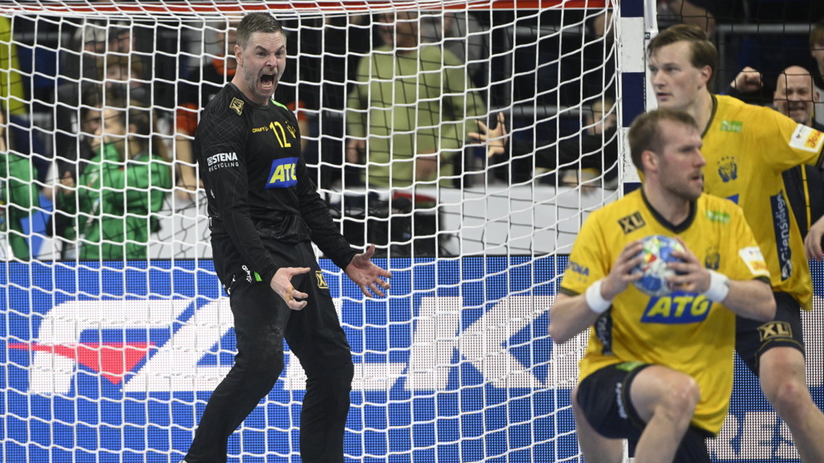 Andreas Palicka storspelade när Sverige besegrade Nederländerna i handbolls-EM.