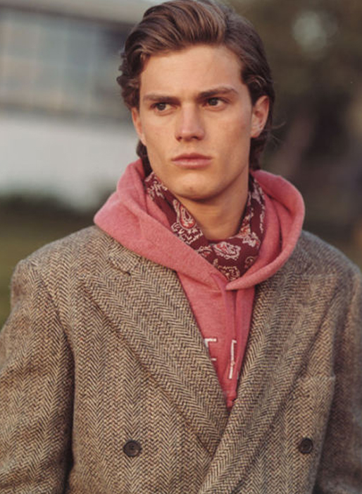 En ung Jamie Dornan för Abercrombie & Fitch, år 2002. En ung Jamie Dornan för Abercrombie & Fitch, år 2002.