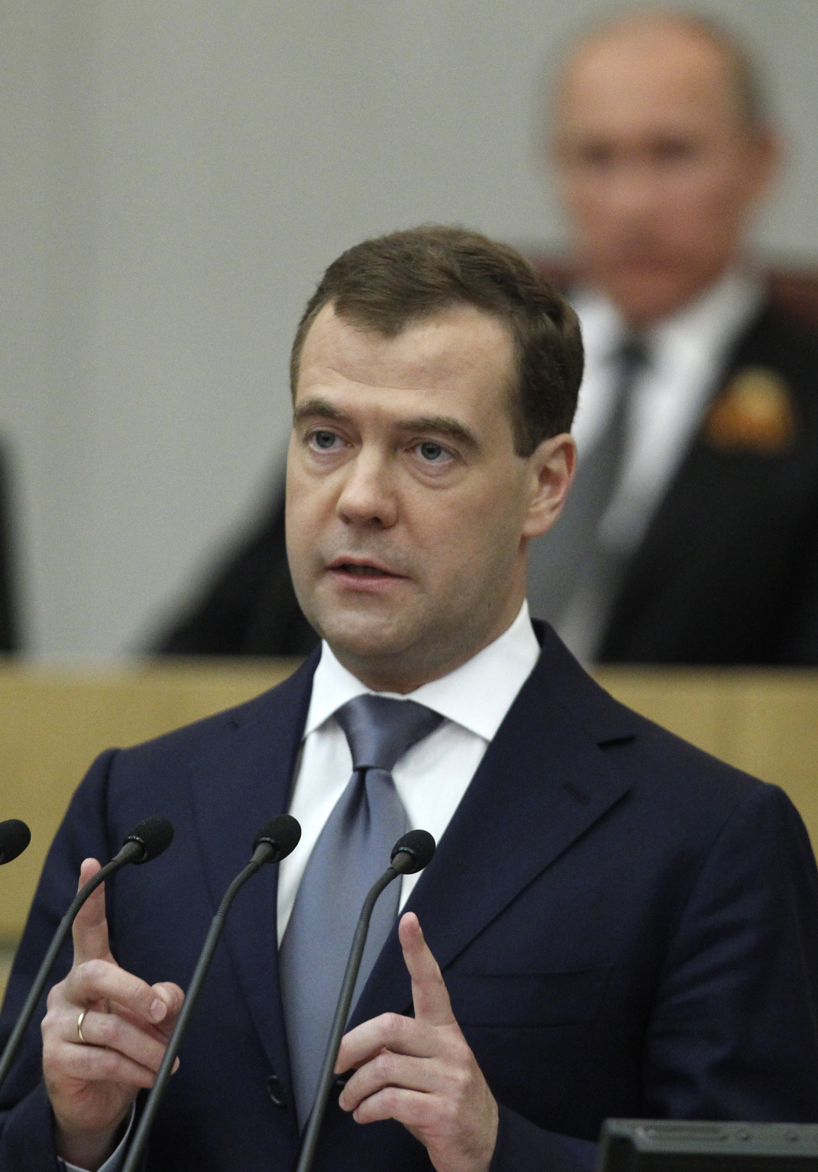 Ryske premiärminsitern Dmitrij Medvedev har tillsatt en kriskommission. 
