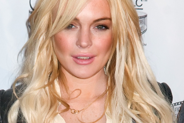 Lindsay Lohan, Dejting, Twitter, Chris Brown, Hollywood, Fängelse