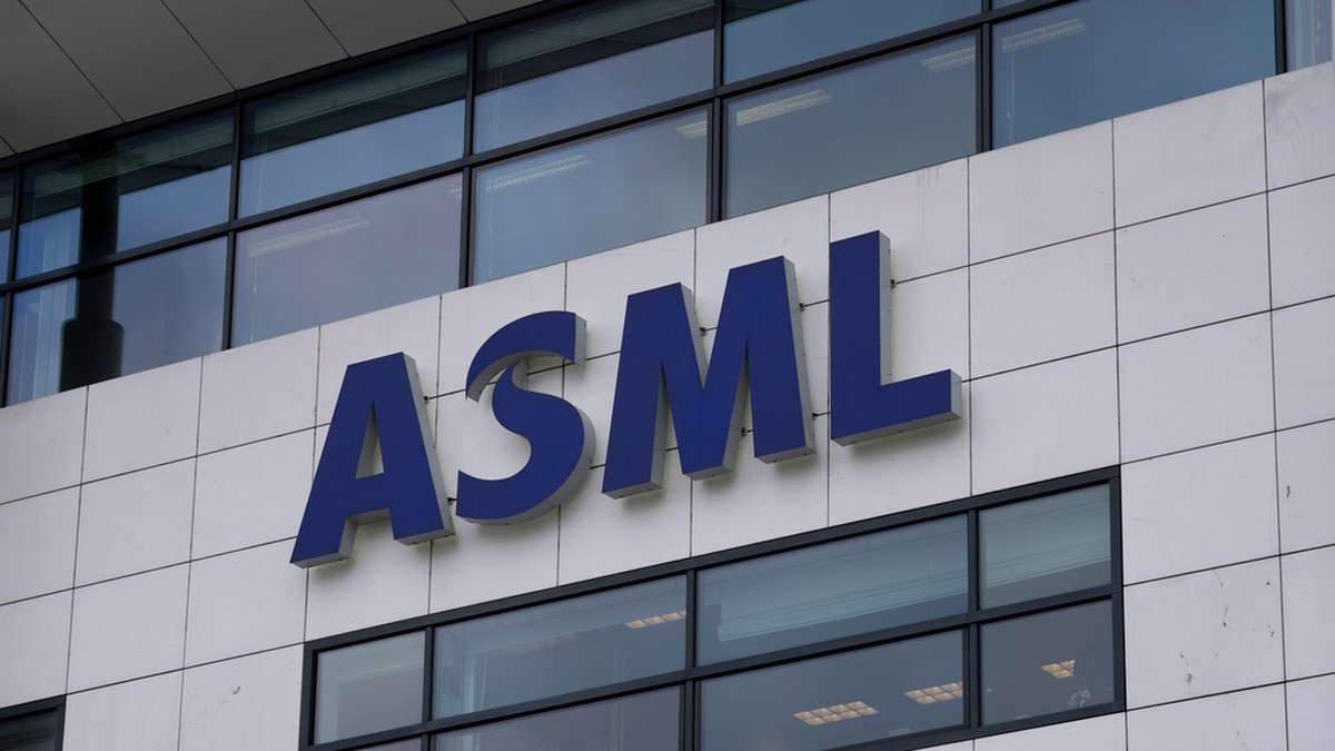 Nederländska ASML tillverkar utrustning till halvledarfabriker. Arkivbild.