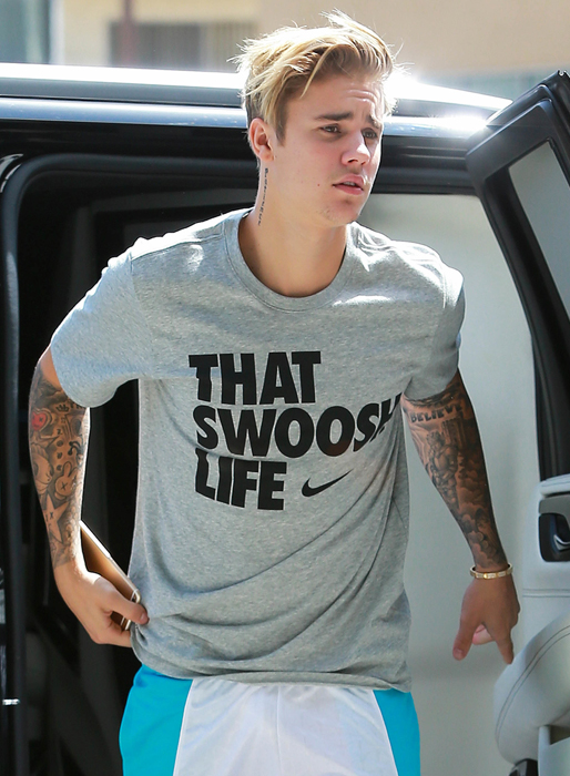 Bieber på väg till gymmet... Bieber på väg till gymmet...