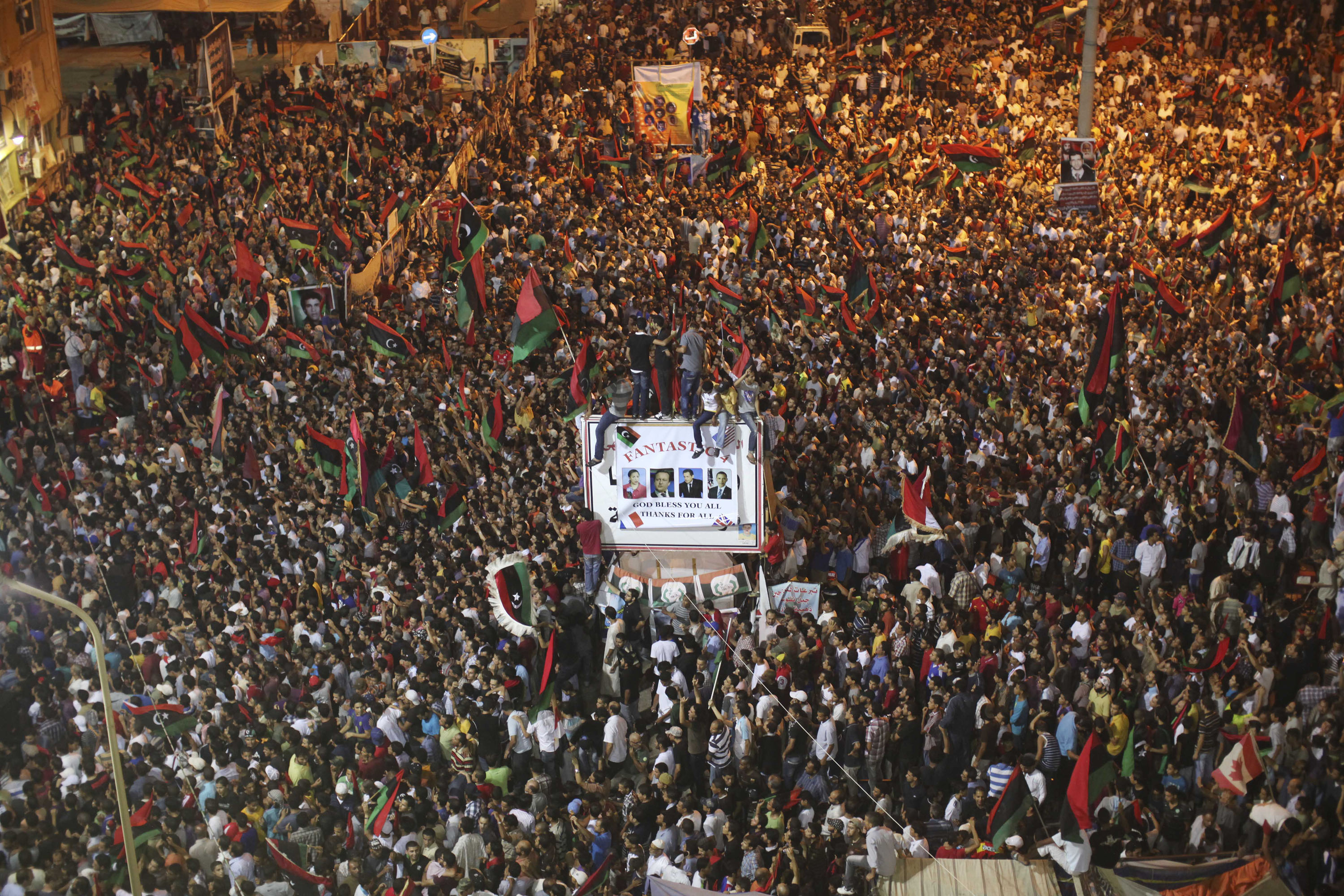 Revolution, Uppror, Libyen, Rebell, Pistol, Reporter, Khaddafi, Pistolhot, gripen