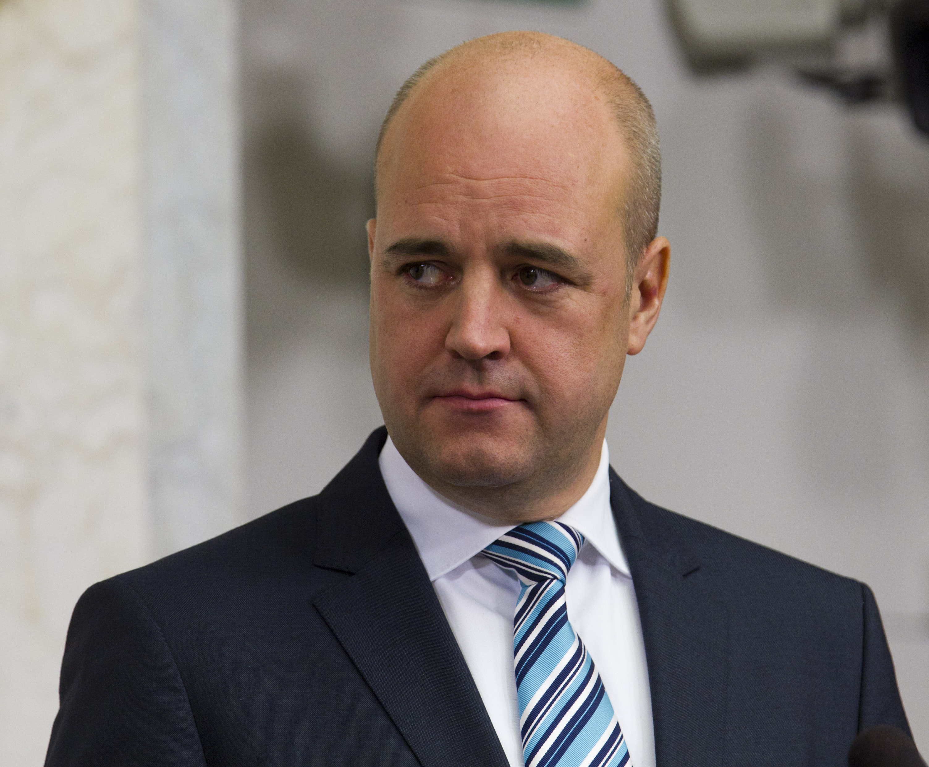 Juholt ger en kulturell känga till Fredrik Reinfeldt.