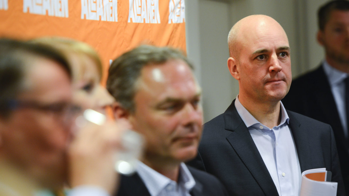 Det ser mörkt ut för statsminister Fredrik Reinfeldt och hans allians.