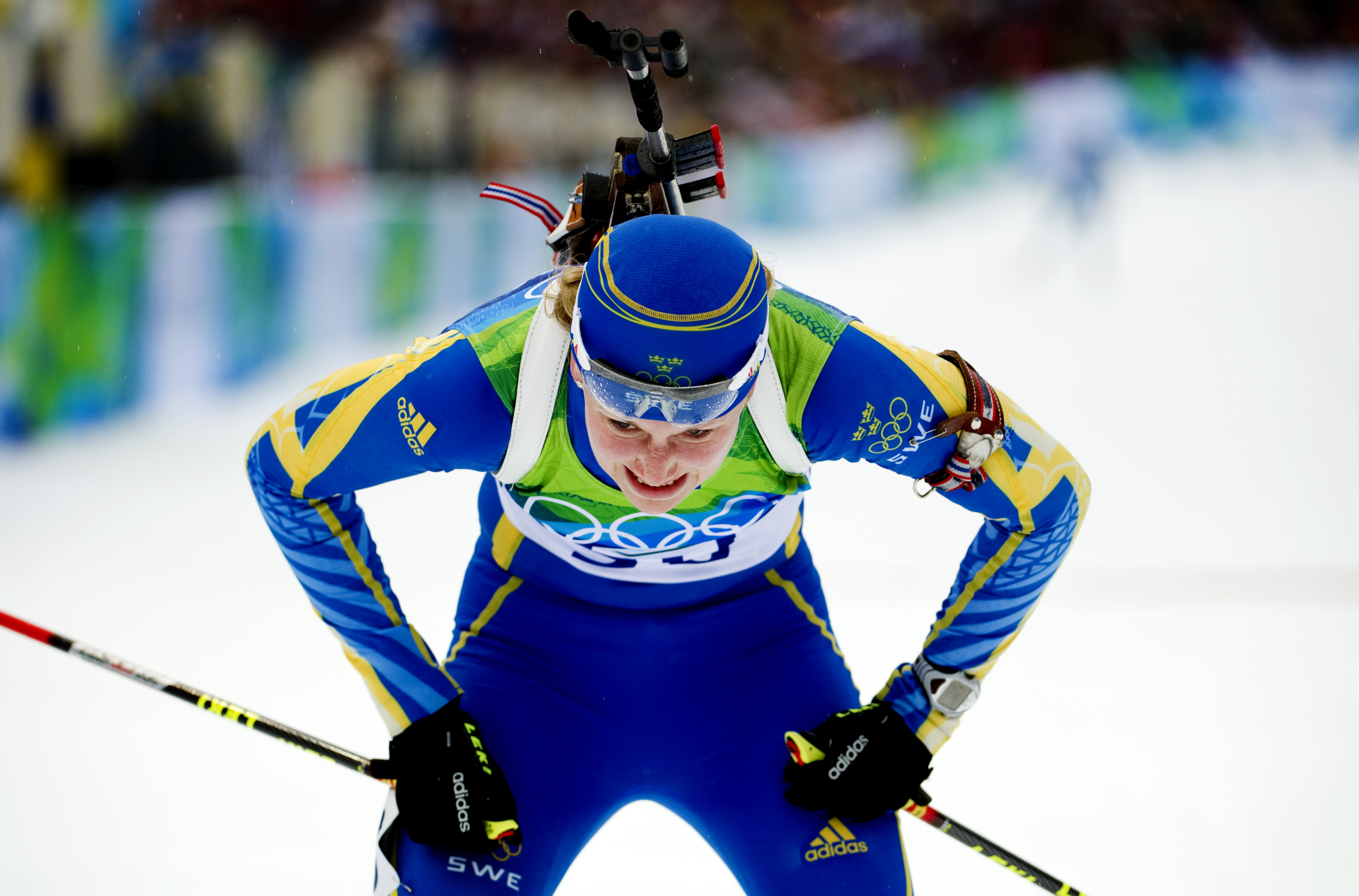 Helena Jonsson måste ta igen ett försprång på 47 sekunder för att bärga OS-guldet.