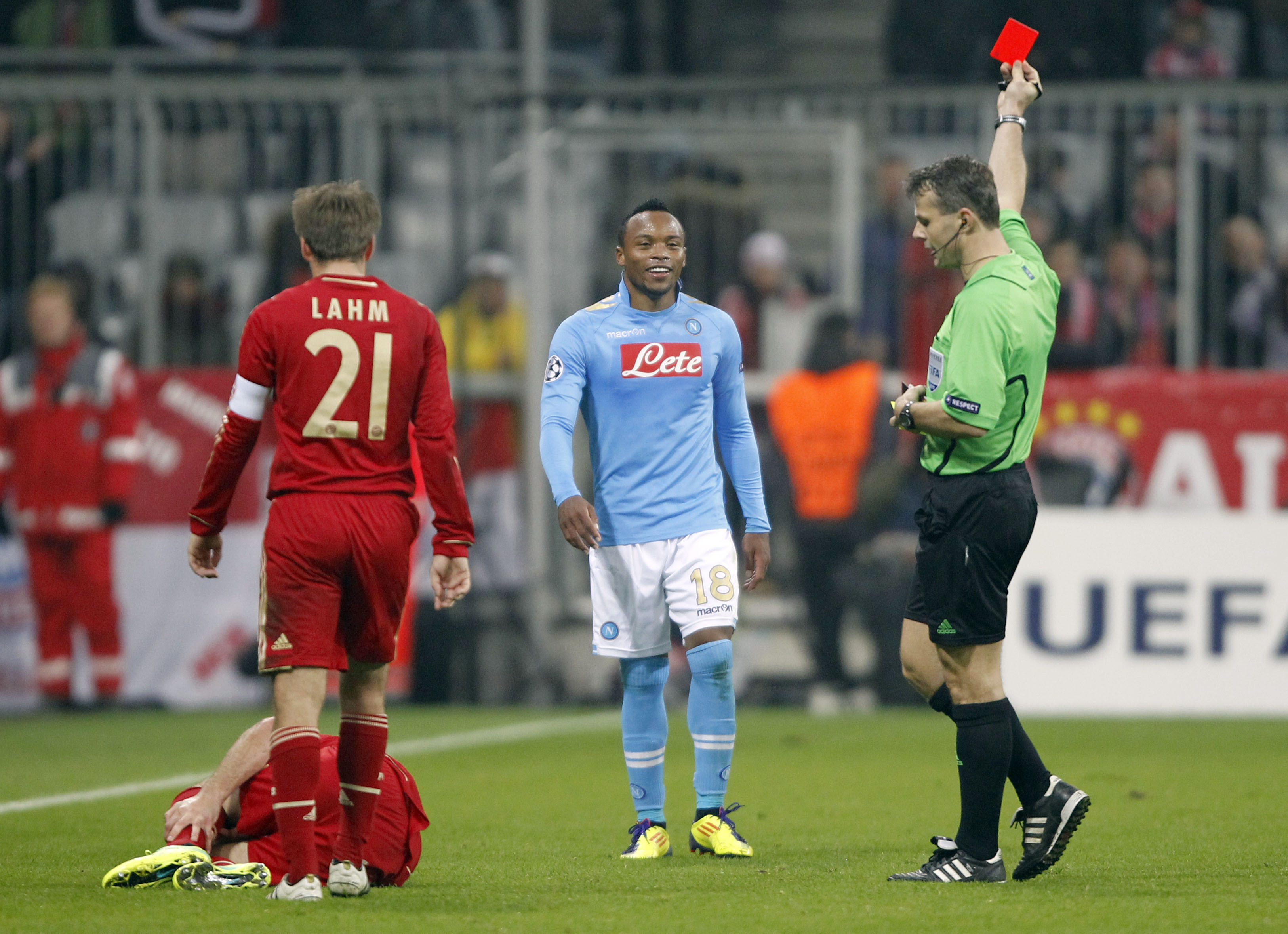I returmötet mot Napoli på Allianz Arena blev det seger i en målrik match för Philip Lahms lag.