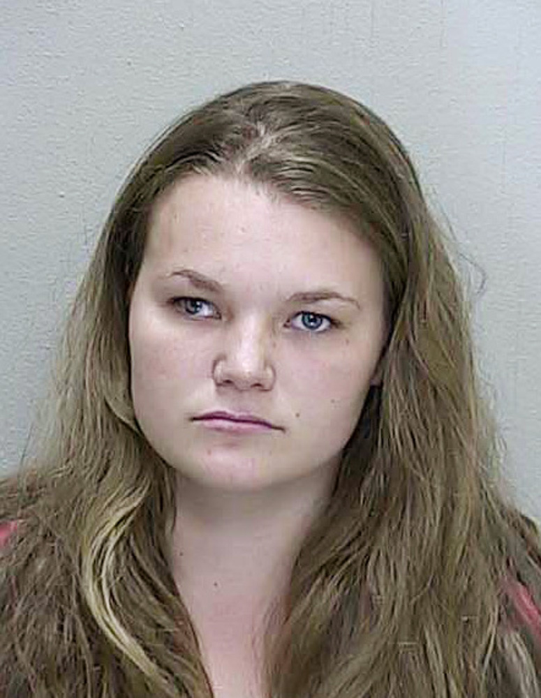 18-åriga Charlie Ely hjälpte ex-flickvännen att locka mordoffret till platsen.