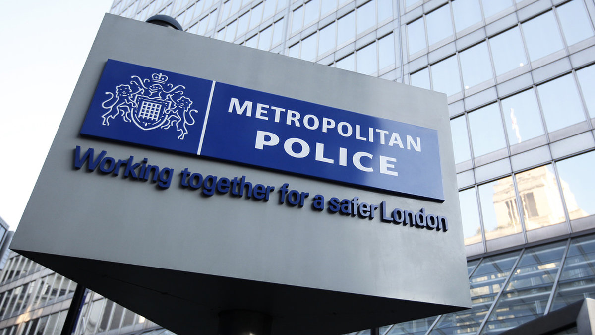 Londonpolisen uppger att den redan infört förändringar 'för att säkerställa att barn som utsätts för påträngande visitationer behandlas på lämpligt och respektfullt sätt'. Arkivbild.