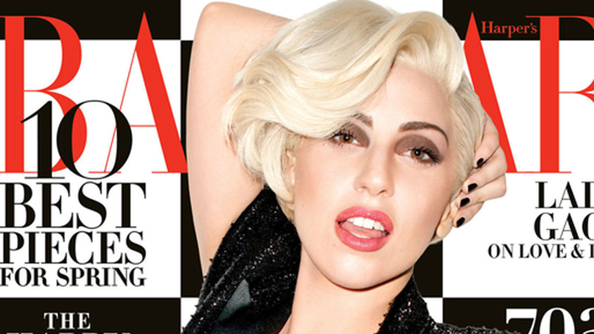 Lady Gaga på omslaget av Harpers Bazaar. 