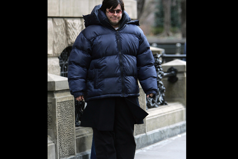 Annat var det när han gick upp 28 kg för att fylla ut filmen Chapter 27 som spelades in år 2007. ”Jag åt en stor pizza varje kväll. Jag tvingade mig själv att äta stora mängder mat och jag njöt inte över huvud taget.” har stjärnan sagt i en intervju med S Annat var det när han gick upp 28 kg för att fylla ut filmen Chapter 27 som spelades in år 2007. ”Jag åt en stor pizza varje kväll. Jag tvingade mig själv att äta stora mängder mat och jag njöt inte över huvud taget.” har stjärnan sagt i en intervju med S