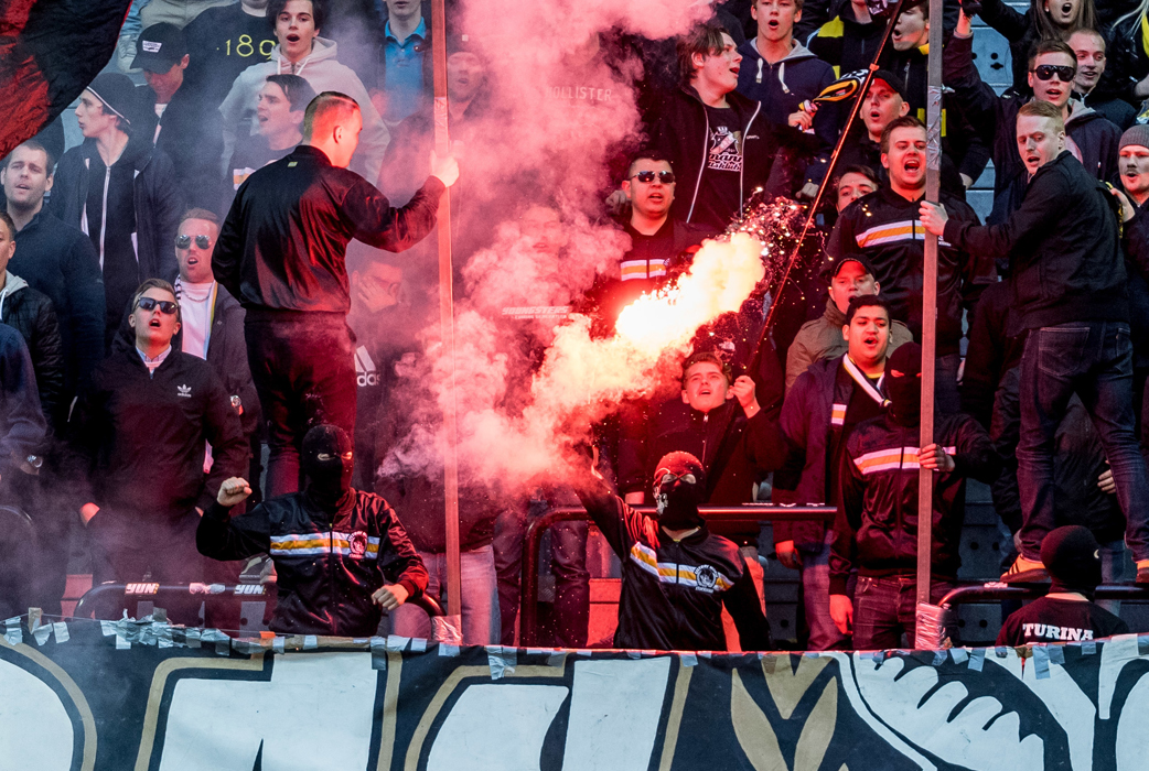 Du planerar alla semestrar efter Allsvenskans spelschema. Eller förresten: glöm att du kommer få se din bae under hela säsongen. Ni kanske kan hitta på någonting vid jul. Om han inte är torsk på engelsk fotboll också. Då är det kört. Gör slut. Du planerar alla semestrar efter Allsvenskans spelschema. Eller förresten: glöm att du kommer få se din bae under hela säsongen. Ni kanske kan hitta på någonting vid jul. Om han inte är torsk på engelsk fotboll också. Då är det kört. Gör slut.
