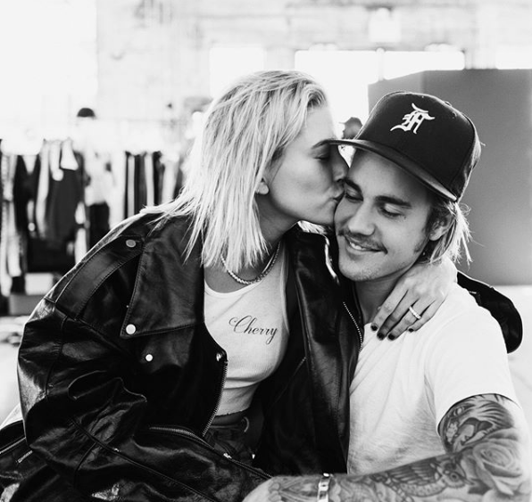 Hailey Baldwin och Justin Bieber Hailey Baldwin och Justin Bieber