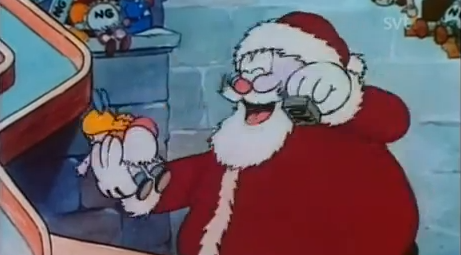 Jultomten som är påväg att stämpla en docka i baken på Kalle Ankas julafton