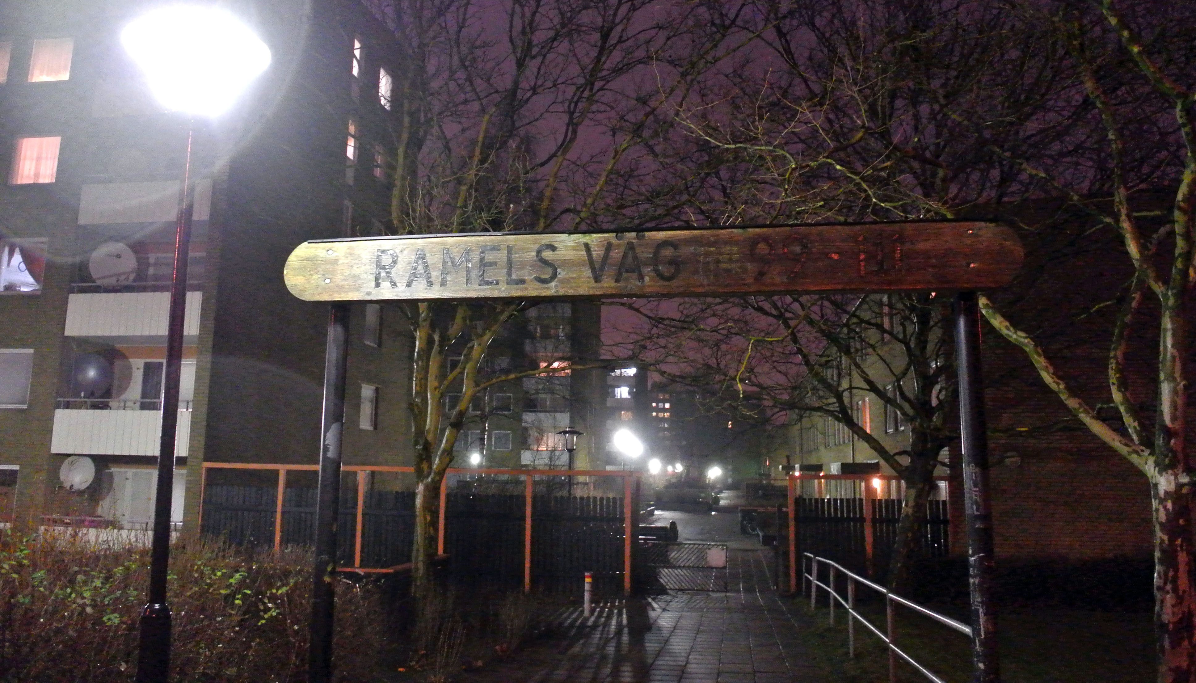 Gården på Ramels väg i Malmö där han blev träffad av flera skott på nyårsnatten.