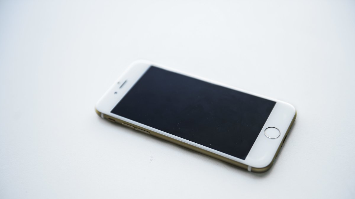 Apples senste tillskott iPhone 6 tar hem tredje platsen.