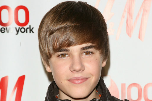 Kommer du ihåg Justins tidigare hjälmboll? Not hot.