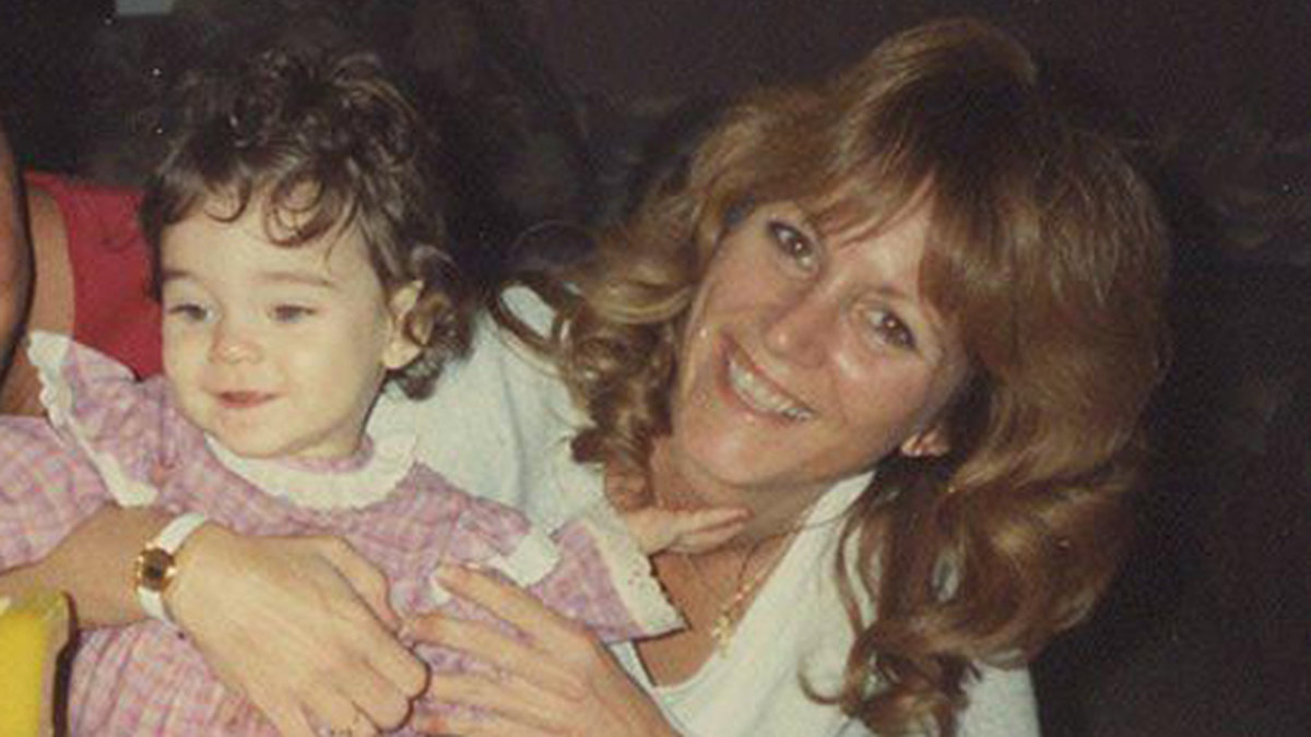 Så här såg mamma Monica ut med sin dotter Jessica när hon var liten.