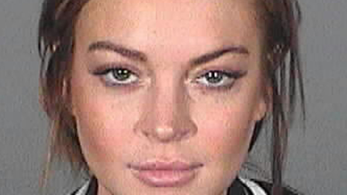 Innan Lindsay Lohan åkte på rehab så beställde hon en hel del kokain och tabletter. – Hennes favoritdrog var MDMA – alltså ren Ecstasy, säger en man som kallar sig David Joseph till tidningen Star. Joseph har tidigare langat till Lindsay, och han säger att hon kunde bränna så mycket som 150 000 kronor på droger.