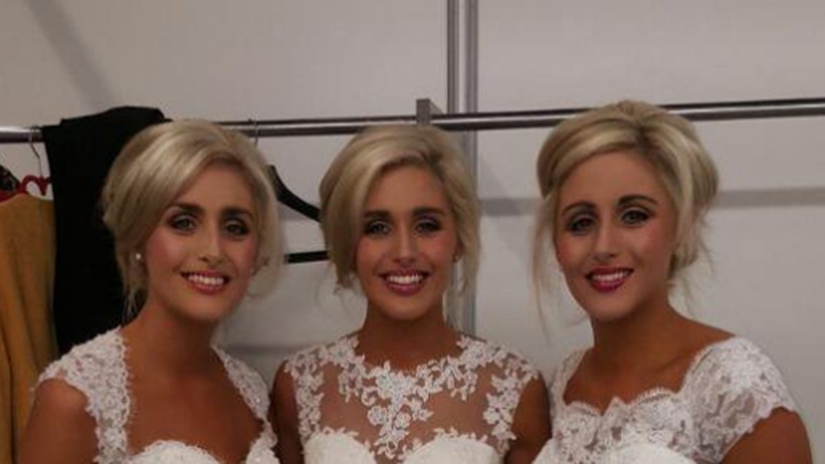 Laura, Nicola och Alison modellar bröllopskläder. 