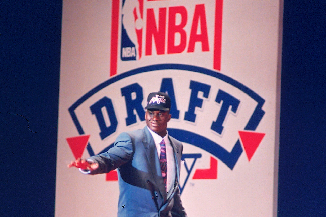 Självklart gick Shaquille O'Neal som första val i draften 1992. Bara fyra år senare utsågs han till en av NBA-historiens bäste spelare. Självklart gick Shaquille O'Neal som första val i draften 1992. Bara fyra år senare utsågs han till en av NBA-historiens bäste spelare.