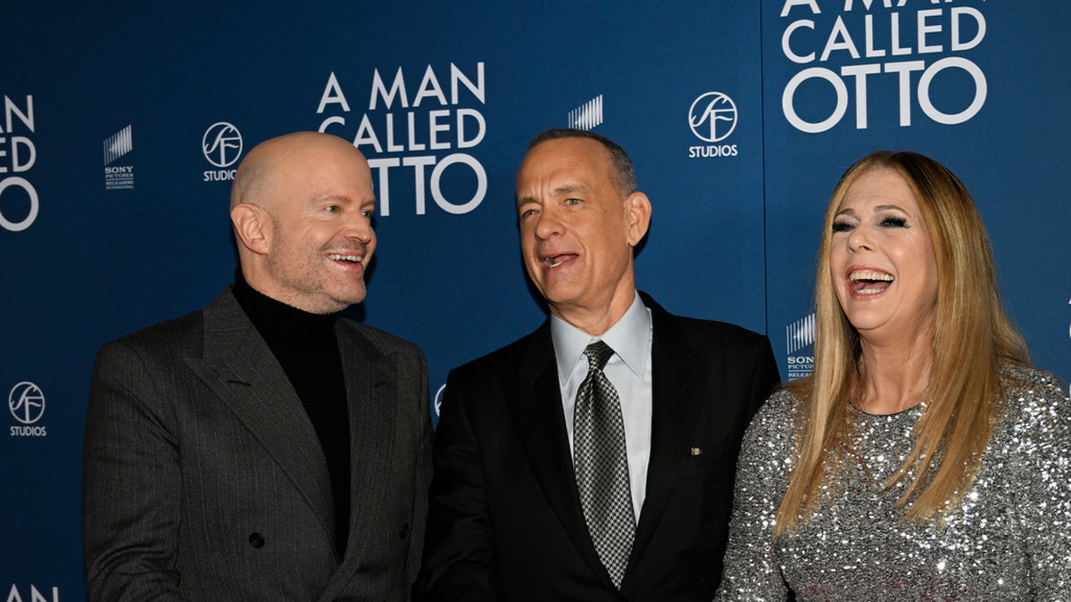 Regissören Marc Forster, skådespelaren Tom Hanks och producenten Rita Wilson på galapremiären av filmen 'A man called Otto' på Rigoletto i Stockholm.