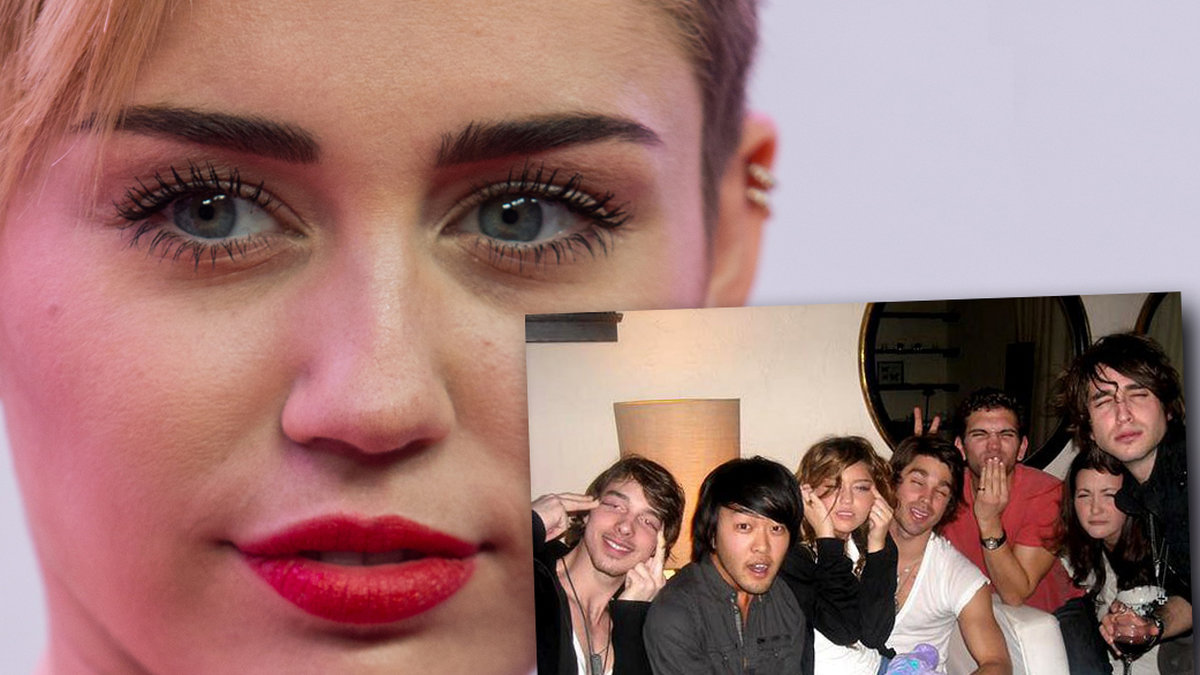 År 2009 var Miley Cyrus inblandad i en smärre bildskandal. Stjärnan poserade med sitt kompisgäng, och Miley gjorde en grimas som kan anses vara rasistisk. Det tyckte i alla fall Lucie J. Kim från Los Angeles som stämde MIley Cyrus på 4 biljoner dollar, och ansåg att Miley hånade alla asiater, och att bilden stred mot de mänskliga rättigheterna. Miley bad senare om ursäkt och sa att hon "bara hade gjort en rolig grimas". Fallet lades ner. 