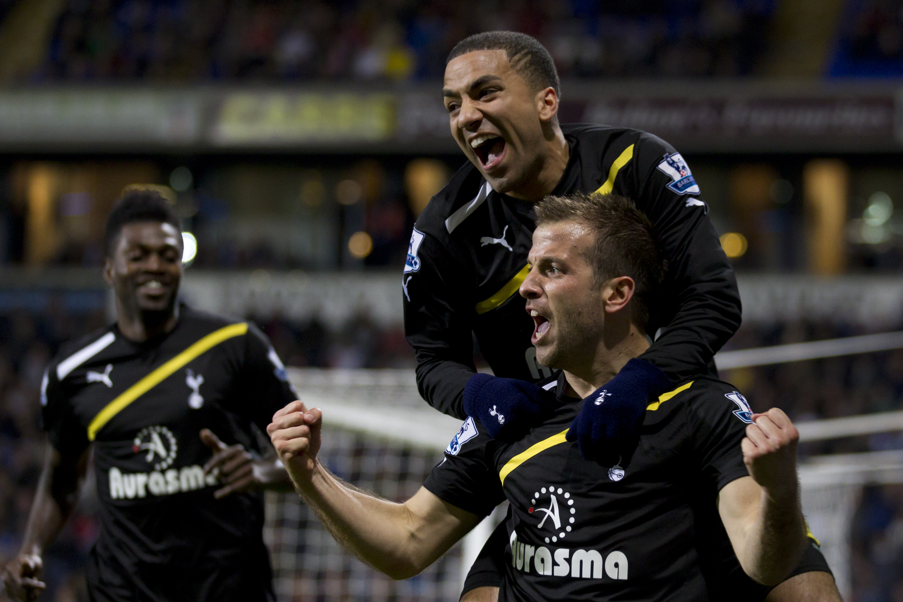 Tottenham möter Aston Villa på bortaplan. 15:00 på Viasat Sport.
