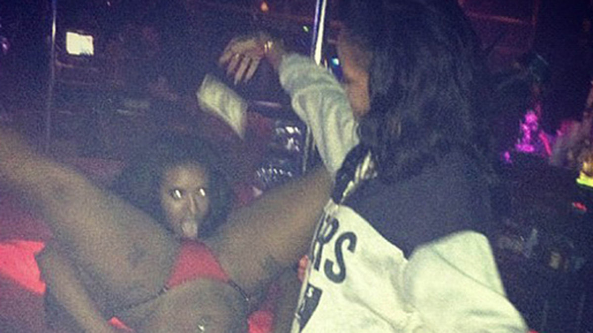 Rihanna på strippklubb vid ett tidigare tillfälle. 