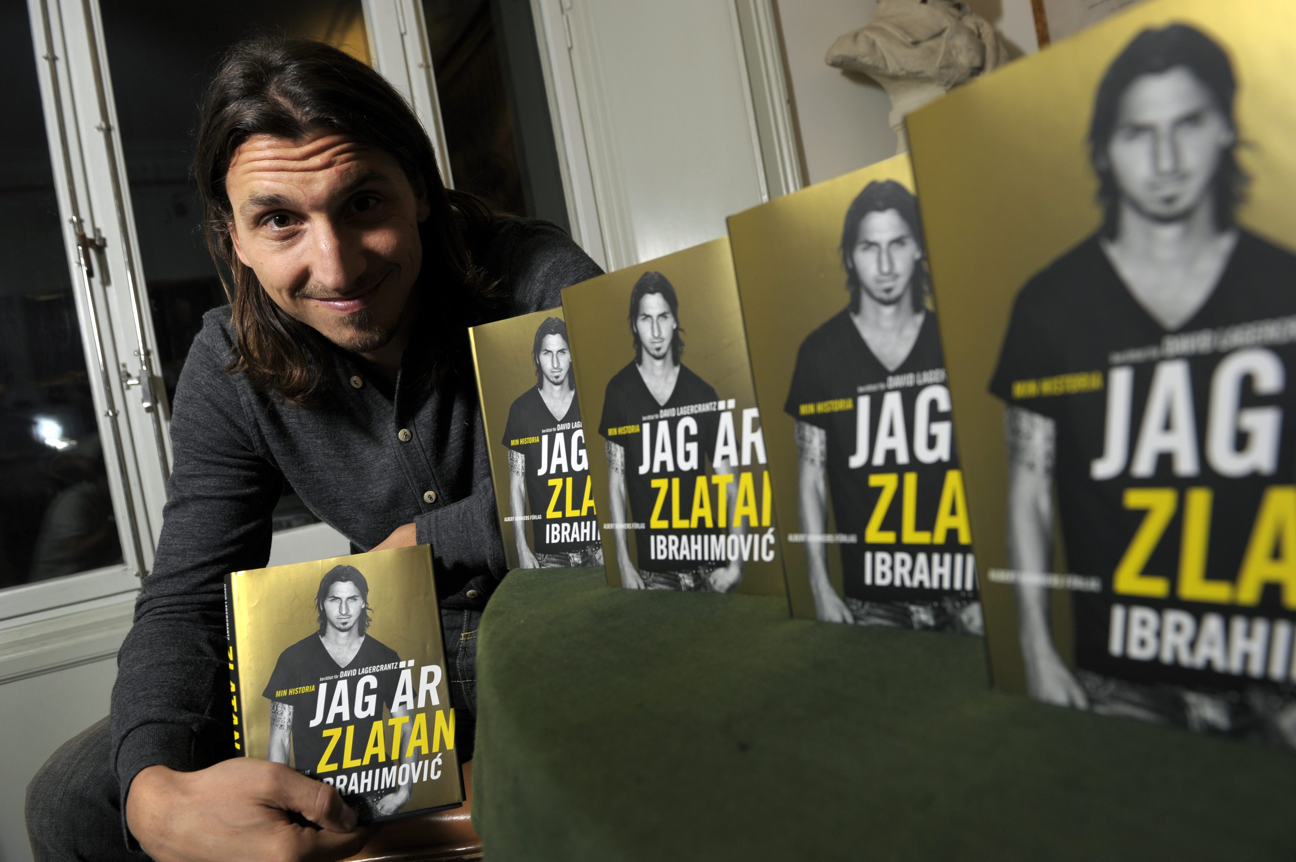 Zlatan är Zlatan. Släppte skvallerbok och ägde kvällstidningarna under några veckor. 
