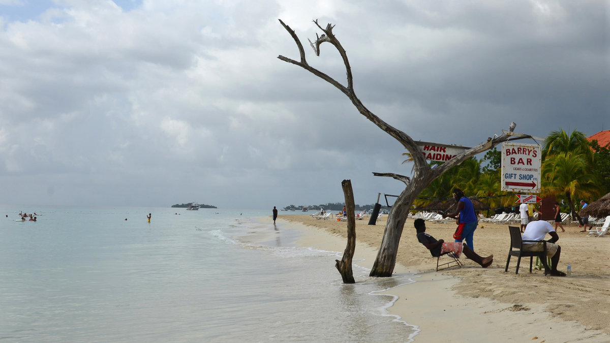 Jamaica tar emot mycket turister och är kända för fantastiska stränder. 