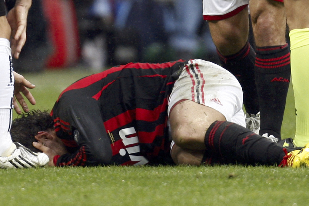 Pato utgick med en till synes allvarlig skada.