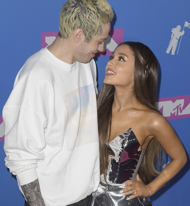 Ariana Grande och Pete Davidson Ariana Grande och Pete Davidson