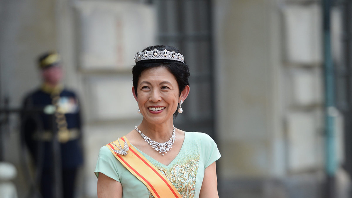 Prinsessan Takamado av Japan besökte Sverige i en mintgrön kreation. 