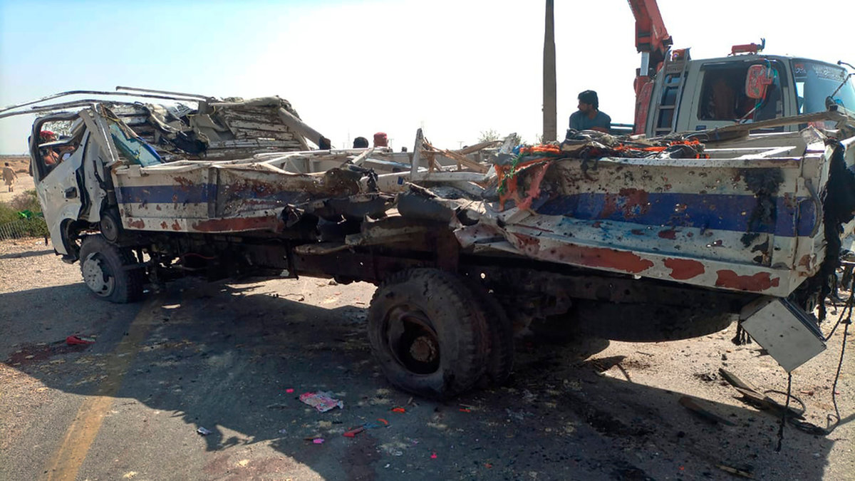 Det sprängda fordon som förstördes i måndagens IS-attentat.