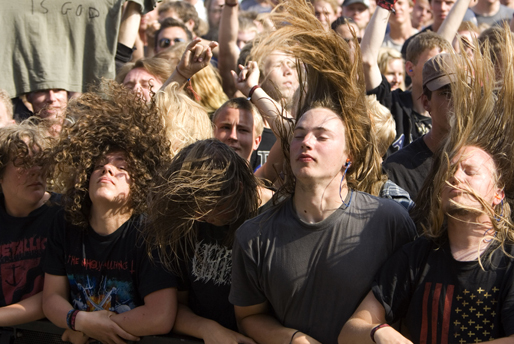 Slayerfans på konsert med sina idoler på Roskilde år 2008.