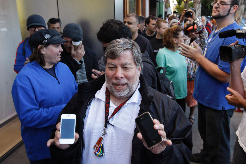 Wozniak gillar att köa för Apple-produkter. Tidigare köade han för premiären av iPhone 4S.