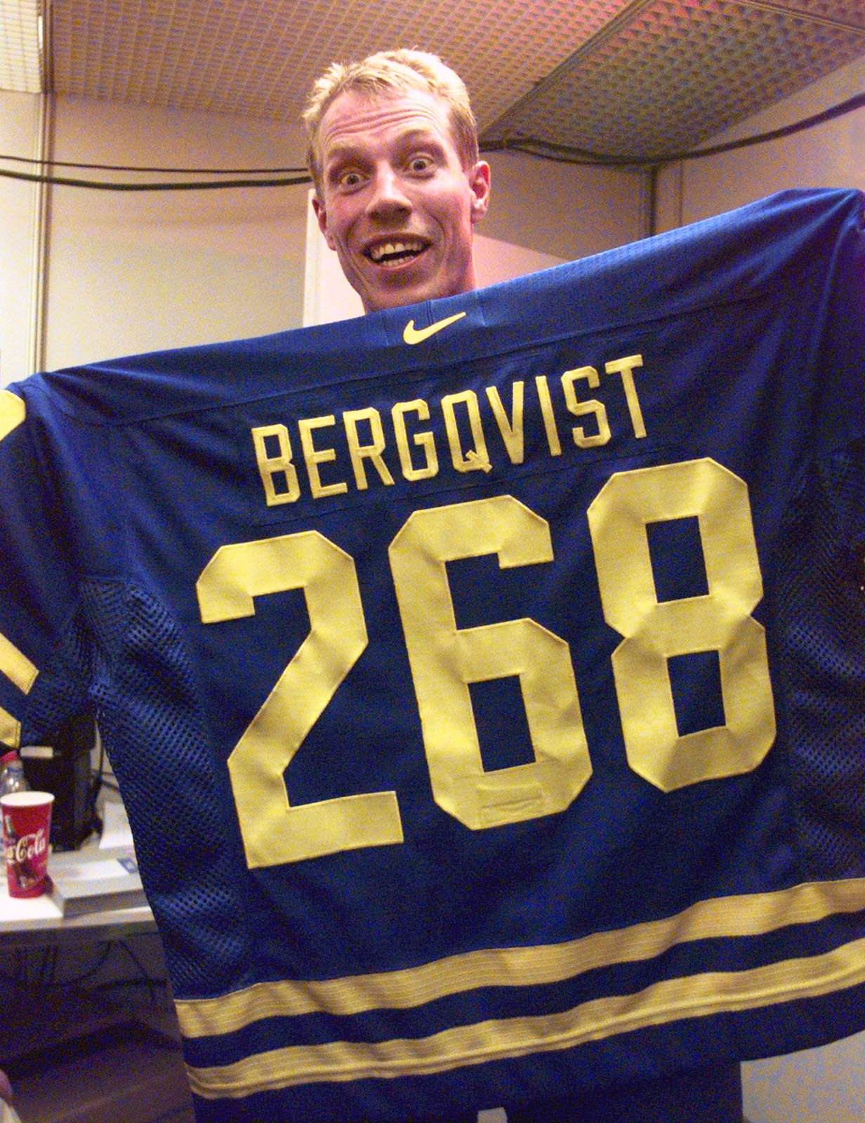 Leksand mot Färjestad 1997. Det dröjde 119 minuter innan Andreas Karlsson avgjorde för Leksand. Det är lika lång matchtid som filmen Tomorrow never dies som hade biopremiär samma år. Leksands legendar Jonas Bergqvist var med och fick jubla samma år medan. Leksand mot Färjestad 1997. Det dröjde 119 minuter innan Andreas Karlsson avgjorde för Leksand. Det är lika lång matchtid som filmen Tomorrow never dies som hade biopremiär samma år. Leksands legendar Jonas Bergqvist var med och fick jubla samma år medan.