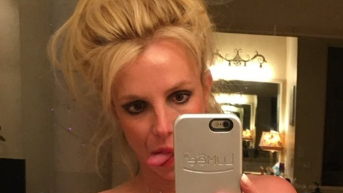 Britneys selfie. 