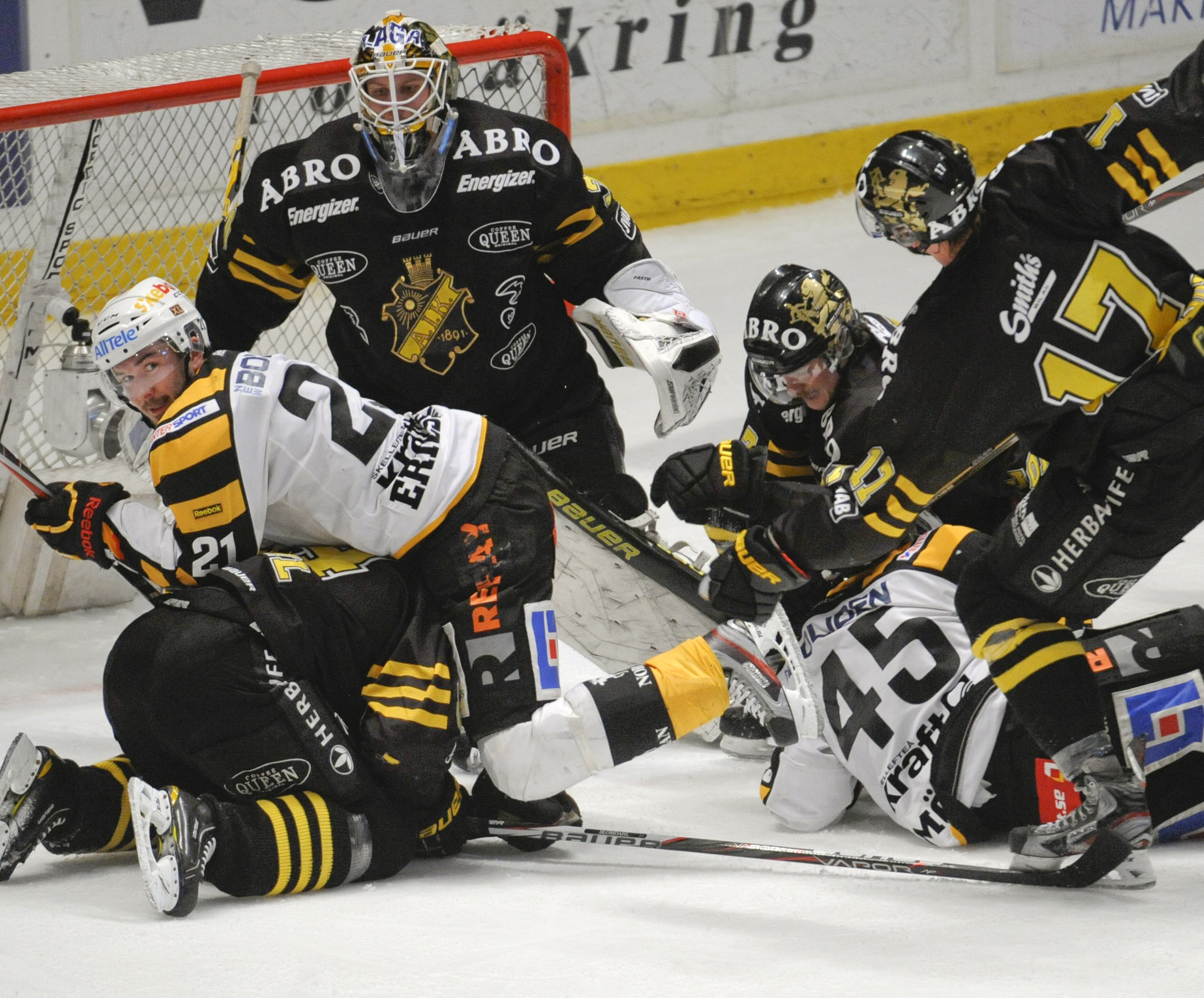 När Skellefteås Jimmie Ericsson avgjorde semifinalen mot AIK i den sjätte perioden hade 110 minuter och 49 sekunder gått av matchen. Det är den tredje längsta matchen i Elitserien någonsin. Men den längsta var... 